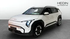 Vit (white) Ny 2025 Kia EV3 4 SUV | 507 300 kr (Marknadspris)