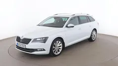 Vit Begagnad 2016 Skoda Superb Style Kombi | 177 000 kr (Marknadspris)