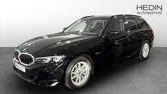 Begagnad 2022 BMW 330e Kombi | 359 900 kr (Marknadspris)