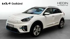 Vit (white) Begagnad 2022 Kia e-Niro Advance SUV | 304 900 kr (Marknadspris)