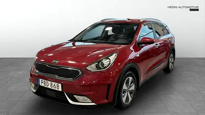 Begagnad Kia Niro 105 HK (77 kW) 2016 Röd SUV