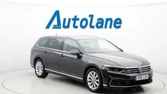 Grå Begagnad 2021 VW Passat GTE Kombi | 224 900 kr (Bra pris)