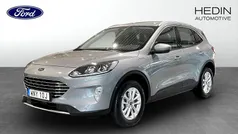 Grå (grey) Begagnad 2023 Ford Kuga Titanium SUV | 269 900 kr (Marknadspris)