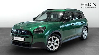 Begagnad Mini Countryman Classic 150 kW (204 HK) 2024 Grön SUV