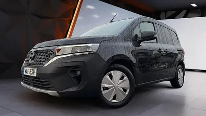Svart Begagnad 2023 Nissan Townstar N-Connecta Minibuss | 249 900 kr (Marknadspris)