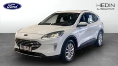 Vit (white) Begagnad 2022 Ford Kuga Titanium SUV | 244 900 kr (Bra pris)