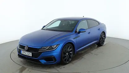 Blå Begagnad 2019 VW Arteon R-line Sedan | 320 000 kr (Marknadspris)