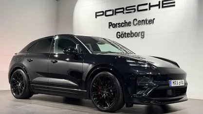 Begagnad Porsche Macan Turbo 469 kW (639 HK) 2024 SUV