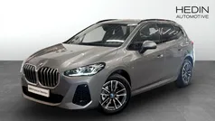 Grå (grey) Begagnad 2024 BMW 225 Active Tourer Comfort Edition Minibuss | 438 700 kr (Marknadspris)