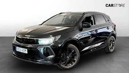 Svart Begagnad 2022 Opel Grandland X GS Line SUV | 194 900 kr (Marknadspris)