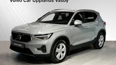 Grå Begagnad 2023 Volvo XC40 Core SUV | 319 900 kr (Bra pris)