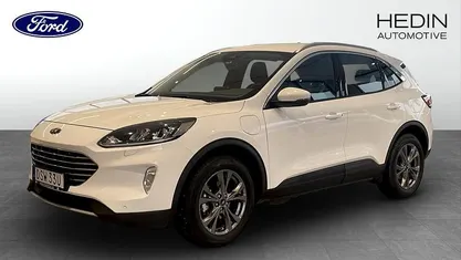 Begagnad 2023 Ford Kuga Titanium SUV | 254 900 kr (Bra pris)