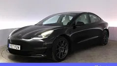 Svart Begagnad 2021 Tesla Model 3 Long Range AWD Sedan | 298 900 kr (Marknadspris)