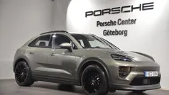 Grön (green) Ny 2025 Porsche Macan SUV | 1 292 400 kr (Marknadspris)