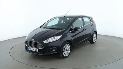 Svart Begagnad 2015 Ford Fiesta Titanium Halvkombi | 65 000 kr (Marknadspris)