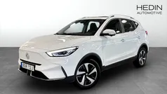 Vit (white) Begagnad 2022 MG ZS Luxury Sedan | 254 900 kr (Bra pris)
