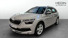 Grå (grey) Begagnad 2020 Skoda Kamiq SUV | 199 900 kr (Marknadspris)