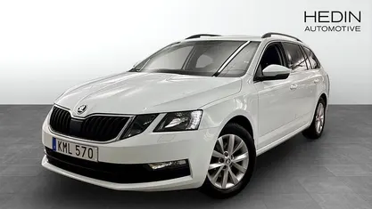 Vit Begagnad 2018 Skoda Octavia Kombi | 129 900 kr (Marknadspris)