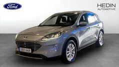 Grå (silver) Begagnad 2022 Ford Kuga Titanium SUV | 259 900 kr (Marknadspris)