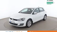 Vit Begagnad 2016 VW Golf VII Halvkombi | 117 000 kr (Marknadspris)