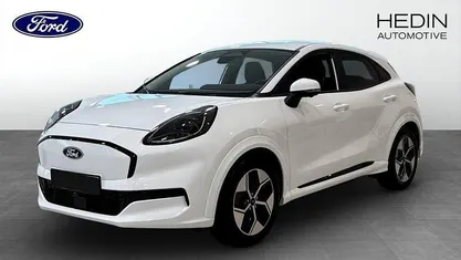 Vit Ny 2025 Ford Puma Gen-E SUV | 379 000 kr (Marknadspris)