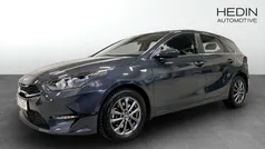 Grå (grey) Begagnad 2023 Kia Ceed Halvkombi | 224 000 kr (Marknadspris)