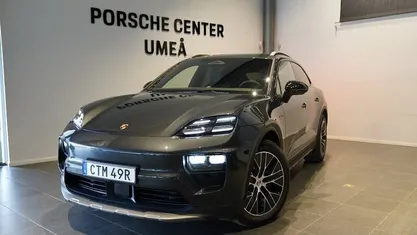 Grå Begagnad 2024 Porsche Macan SUV | 919 000 kr (Bra pris)