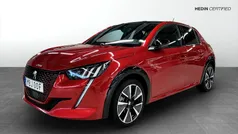 Röd (red) Begagnad 2022 Peugeot e-208 GT Halvkombi | 199 000 kr (Marknadspris)