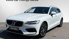 Vit Begagnad 2020 Volvo V60 Momentum Kombi | 289 900 kr (Marknadspris)