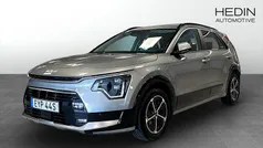 Grå (grey) Begagnad 2022 Kia Niro SUV | 289 900 kr (Marknadspris)