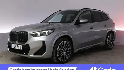 Grå Begagnad 2023 BMW iX1 M Sport SUV | 449 990 kr (Marknadspris)