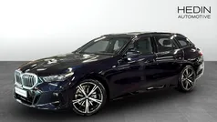 Svart (black) Begagnad 2025 BMW 520 M Sport Kombi | 599 700 kr (Marknadspris)