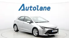 Silver Begagnad 2022 Toyota Corolla Hybrid Active Halvkombi | 189 900 kr (Marknadspris)