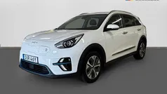 Vit Begagnad 2022 Kia e-Niro 2 SUV | 269 900 kr (Bra pris)
