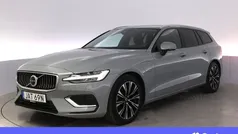 Grå Begagnad 2024 Volvo V60 Core Kombi | 458 900 kr (Marknadspris)