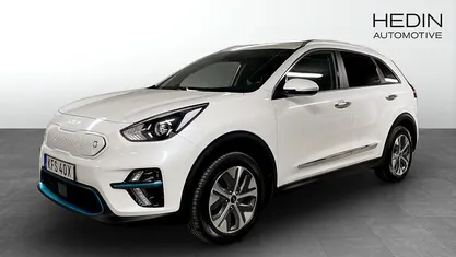 Vit Begagnad 2021 Kia Niro Advance SUV | 239 900 kr (Bra pris)