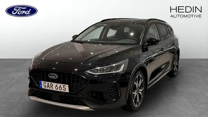 Svart Begagnad 2022 Ford Focus Active Kombi | 184 900 kr (Bra pris)