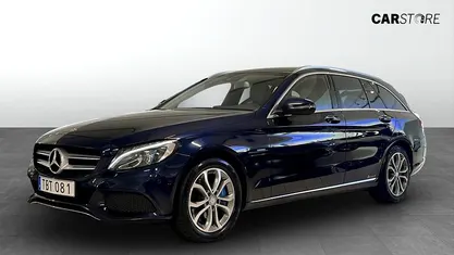 Blå Begagnad 2017 Mercedes C350e Kombi | 169 900 kr