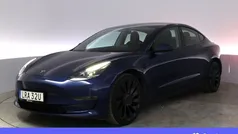 Blå Begagnad 2023 Tesla Model 3 Performance Sedan | 391 900 kr (Bra pris)