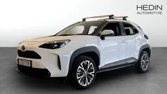 Vit (white) Begagnad 2023 Toyota Yaris Hybrid Halvkombi | 310 000 kr