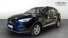Svart (black) Begagnad 2023 MG ZS Comfort Sedan | 309 900 kr (Marknadspris)