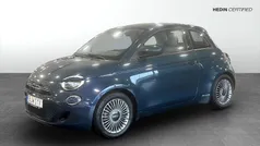 Grön (green) Begagnad 2021 Fiat 500e Halvkombi | 149 000 kr