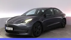 Grå Begagnad 2021 Tesla Model 3 Long Range AWD Sedan | 314 900 kr (Marknadspris)