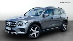 Mörkgrå (grey) Begagnad 2022 Mercedes GLB200 SUV | 389 500 kr (Marknadspris)