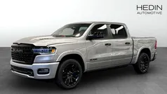 Ljusgrå (silver) Ny 2025 RAM 1500 Pickup | 1 344 880 kr (Marknadspris)
