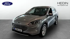 Grå (grey) Begagnad 2022 Ford Kuga Titanium SUV | 269 900 kr (Marknadspris)
