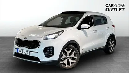 Vit Begagnad 2017 Kia Sportage GT-Line SUV | 164 900 kr (Marknadspris)