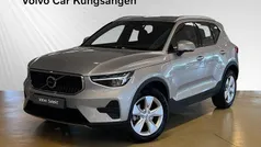 Silver Begagnad 2023 Volvo XC40 Core SUV | 349 900 kr (Marknadspris)