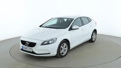 Begagnad 2017 Volvo V40 Kinetic Halvkombi | 170 000 kr (Marknadspris)