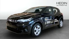 Svart (black) Ny 2025 Dacia Sandero Essentiel Halvkombi | 200 700 kr (Marknadspris)
